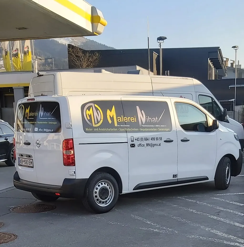 Malerei Nihat Firmenwagen mit Branding